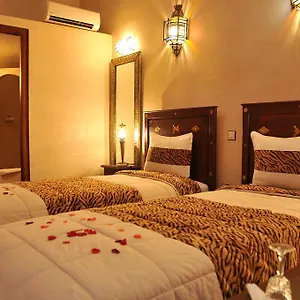 4* Riad Lila